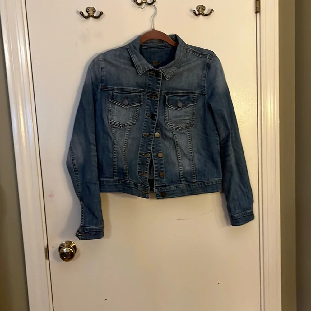 Jean jacket medium - Picture 1 of 2